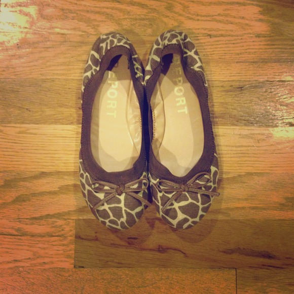 Super cute animal print flats size 6.5