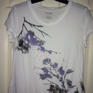 Express t shirt size lage