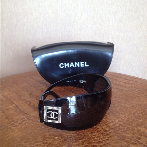 CHANEL Accessories - Authentic Chanel 5085 Sunglasses