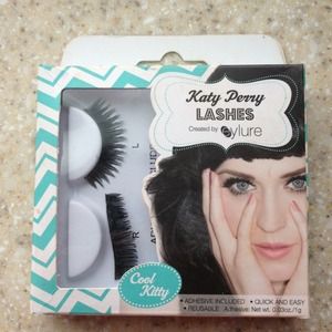 Katy Perry Lashes