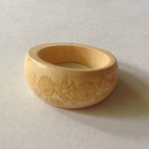 Floral wooden ring