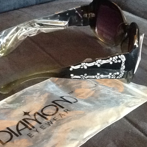 Traded! With @tiffenie12 - Picture 2 of 3