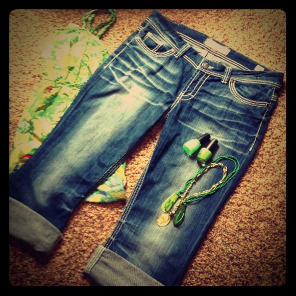 bke Denim - BKE capri's. from Buckle