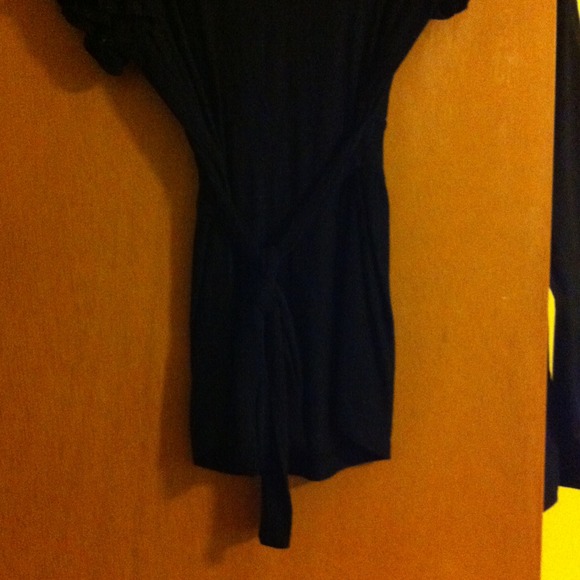 ❤French Connection black tie back top❤ - Picture 3 of 3