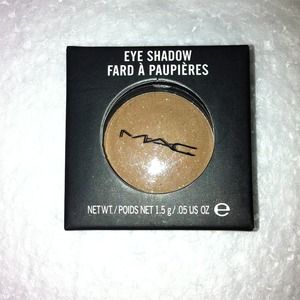 💢Sold💢 MAC eyeshadow