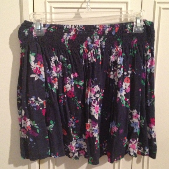 Express Flowy Skirt