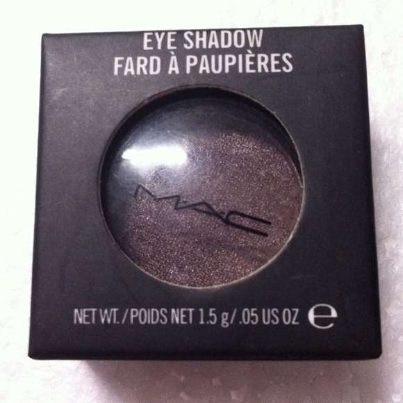 💢SOLD💢MAC eyeshadow Sable color