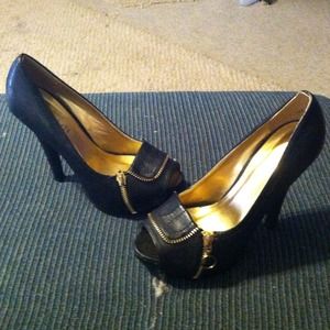 Black zipper pumps