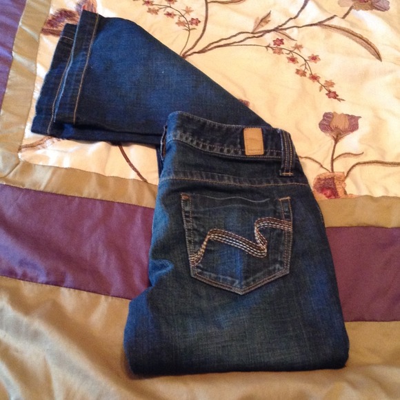 Maurice's Jeans Size 5/6. Worn only once