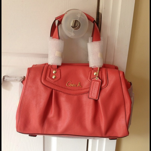 *Authentic * Ashley Leather Coach Satchel