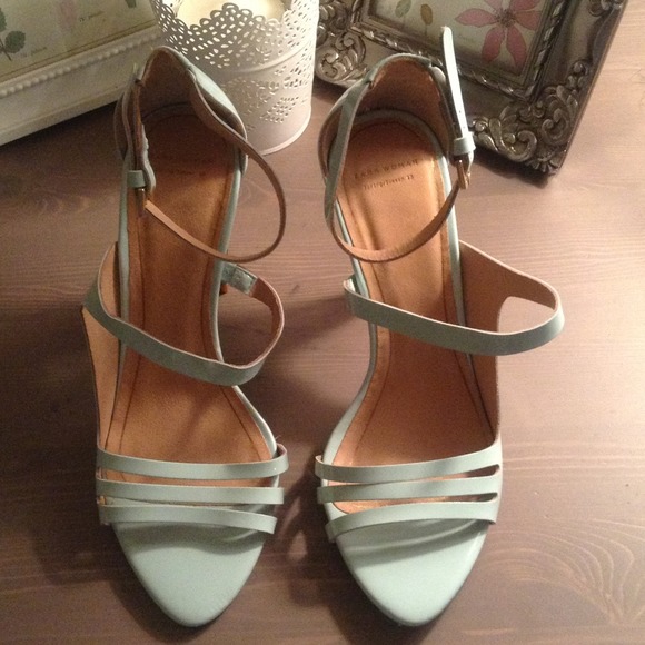 Zara Shoes - ⛔SOLD⛔new Zara Mint Patent leather sandals Sz 36