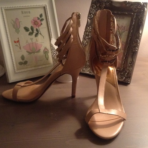 ⛔SOLD⛔Brand new Zara Blush chain ankle SandalSz 36 - Picture 2 of 4