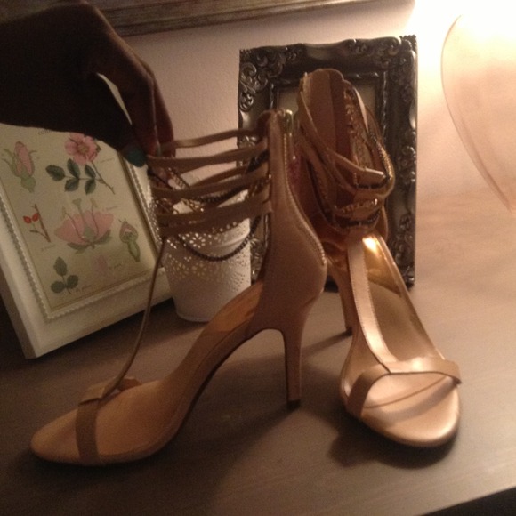 ⛔SOLD⛔Brand new Zara Blush chain ankle SandalSz 36 - Picture 3 of 4