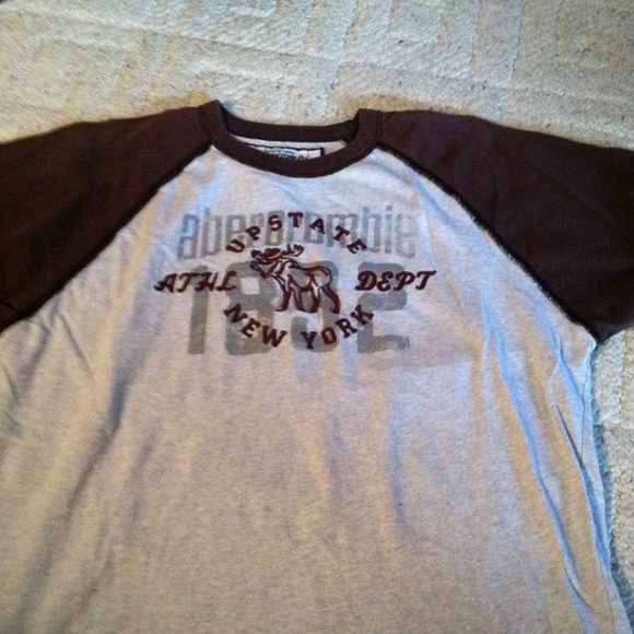 ❗❗❗❗TRADED🌟Abercrombie Boys T🌟