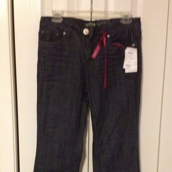 **Sold Bundle Deal**NWT Refuge Jeans