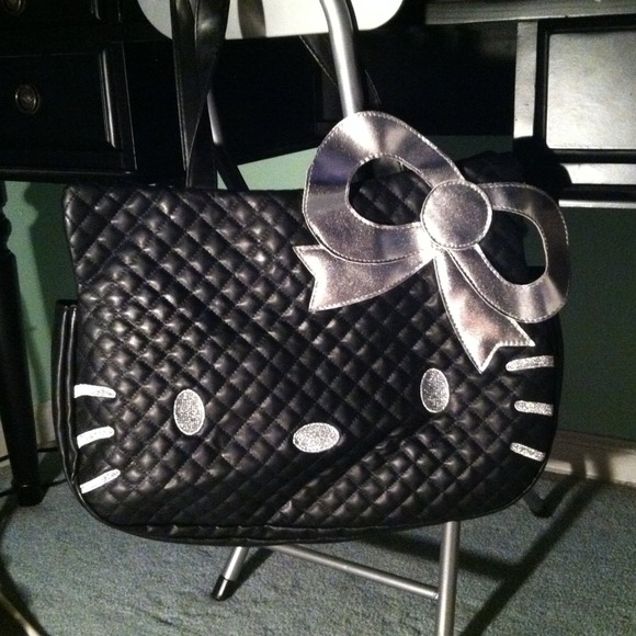 Handbags - PLEATHER HELLO KITTY TOTE PURSE