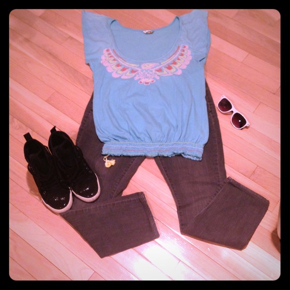 Rebel yell top