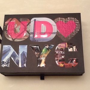 Urban Decay book of shadows III I love NY pallet