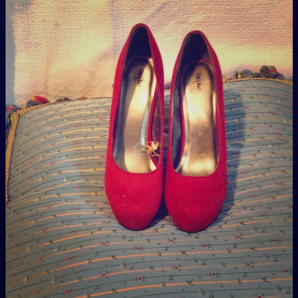 🌸Beautiful red shoes🌸