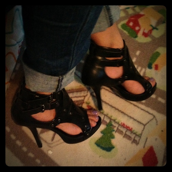 Black shoes