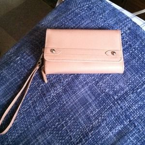 Pale pink clutch /wristlet/ wallet lol idk