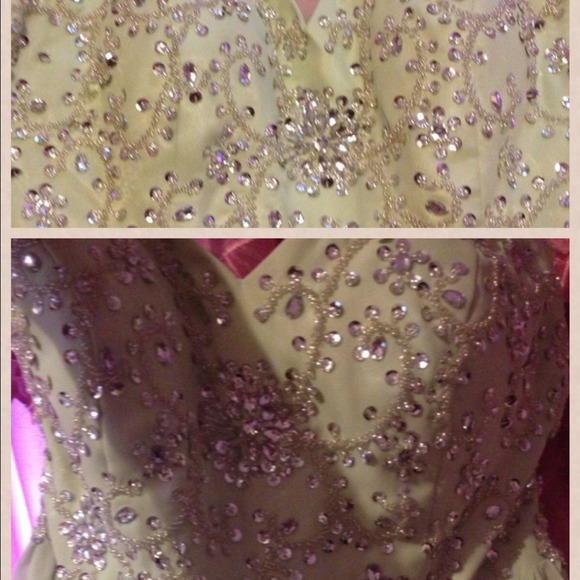 Prom/Evening Gown - Picture 2 of 3