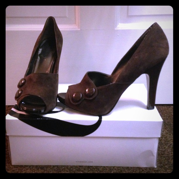 Price Drop: Nine West suede heels, size 6.5