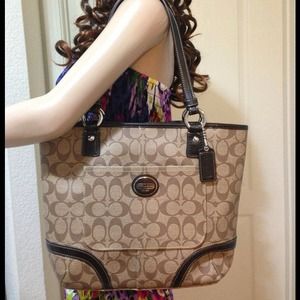 AUTHENTIC BRANDNEW COACH BAG