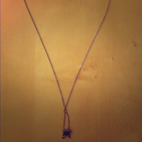 Angel wing silver chain necklace