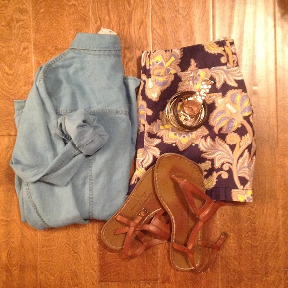 SOLD Light-weight Chambray Button Up - make offer