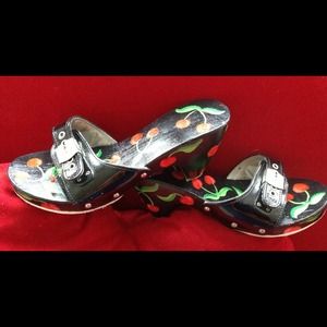 Reduced hand Painted Dr Scholls Cherry Heels🍒