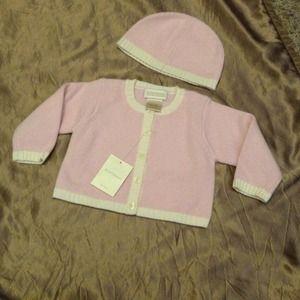 Anne Geddes nursery room sweater hat