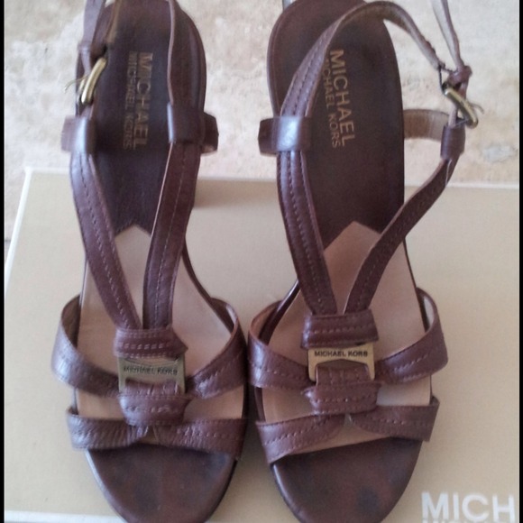 MICHAEL Michael Kors Shoes - Michael Kors brown sandals