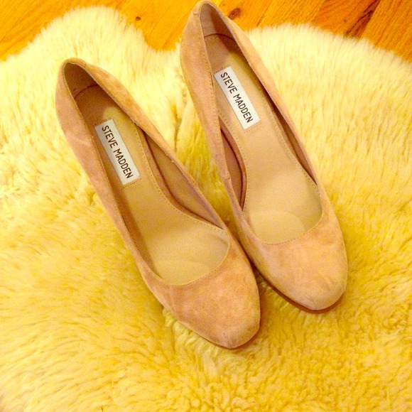*SOLD* Gorge Steve Madden Sarrina Platforms - Picture 1 of 2