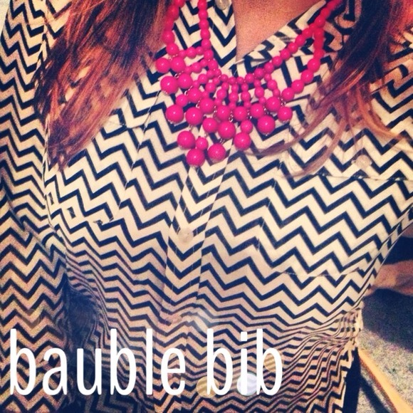 Jewelry - Pink Bauble Bib Necklace