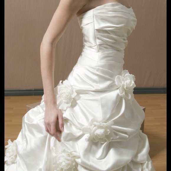 Alfred Sung Couture Bridal Gown-Never Worn/Altered