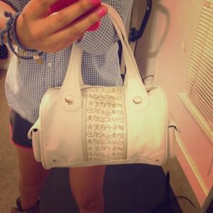 🎀SOLD White fox purse & free gift!🎀