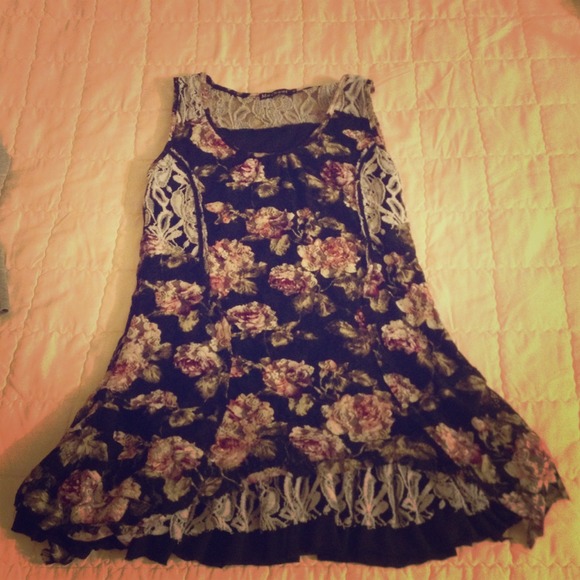 Cute Rose-Marked Dress (Short)