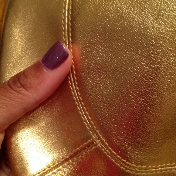 🎉Host Pick 9/27🎉Authentic Ralph Lauren purse - Picture 2 of 4