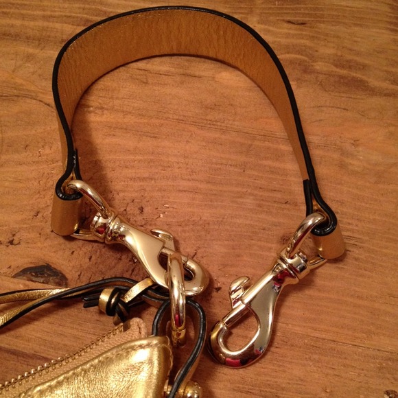 🎉Host Pick 9/27🎉Authentic Ralph Lauren purse - Picture 3 of 4