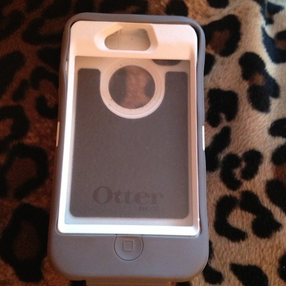 Pink camo real tree iPhone otterbox case