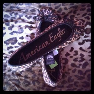 Leopard flats with little black bow