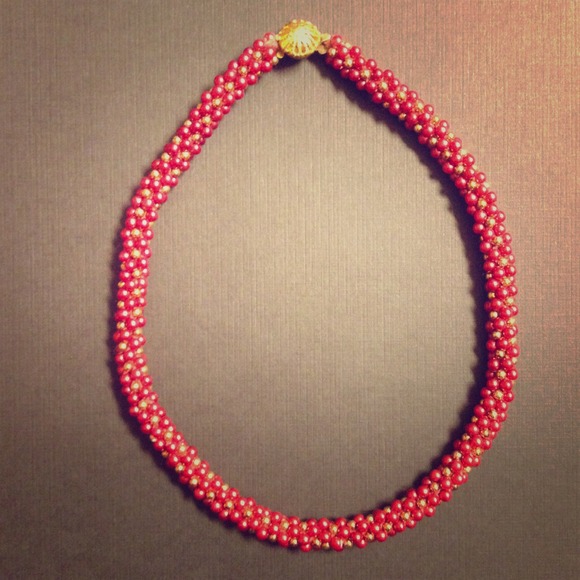 Vintage red and gold necklace❤