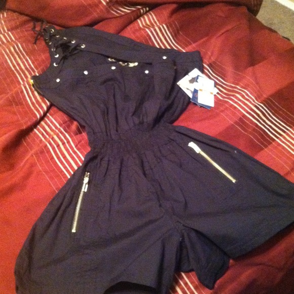 Black Shorts Dereon Jumpier - Picture 1 of 3