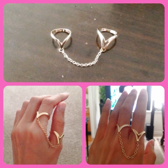 Jewelry - Cliff on Two Fingers Ring