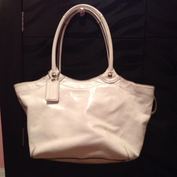 Coach Handbags - 💯% Authentic COACH White patent leather handbag👜