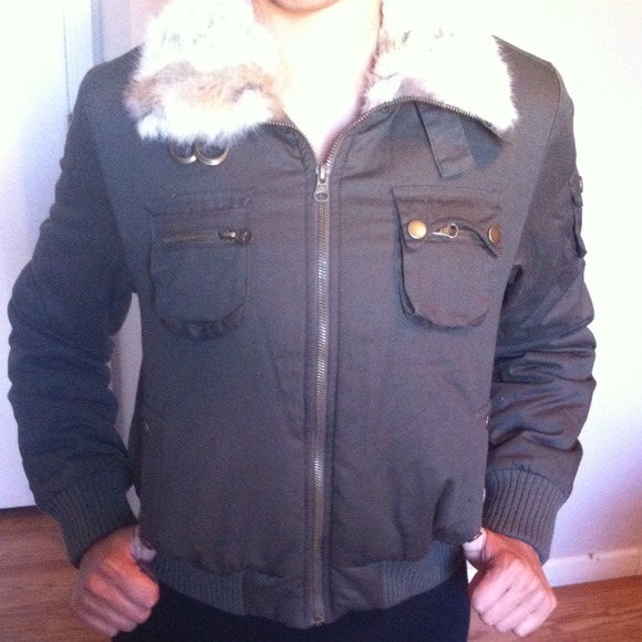 Jacket - Picture 1 of 4