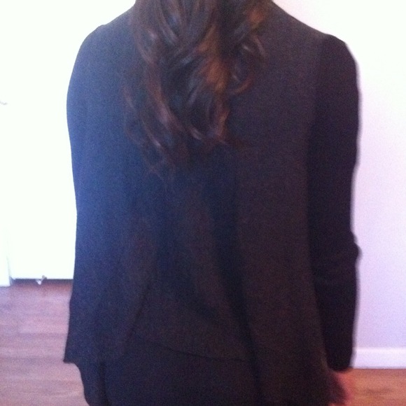 Sweater - Picture 4 of 4