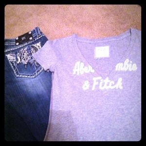 Abercrombie v neck!