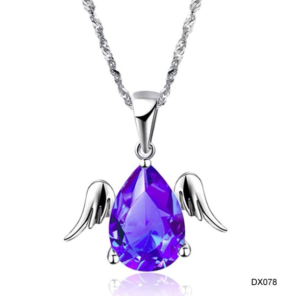 Jewelry - Super cute white gold angel tear wings necklace